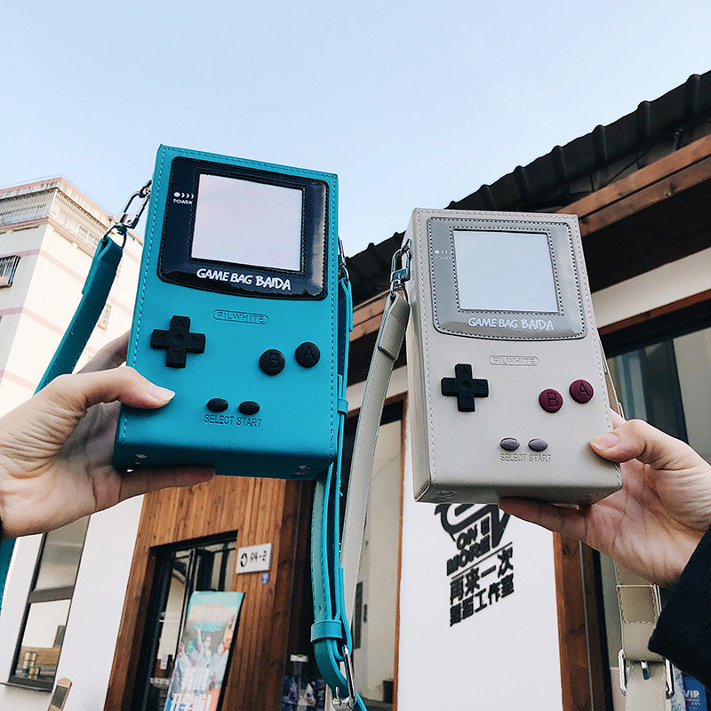Gaming Console With Games - กระเป๋าสะพายข้างมินิทรงเครื่องเล่นเกมสุดสร้างสรรค์ ดีไซน์ย้อนยุค น้ำหนักเบา เหมาะสำหรับใส่เหรียญและโทรศัพท์มือถือ